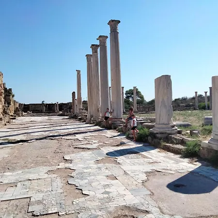 Apartment Charming Kalecik With Shared Pool And Free Parking Gastria