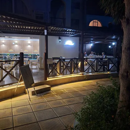 Charming Kalecik With Shared Pool And Free Parking *