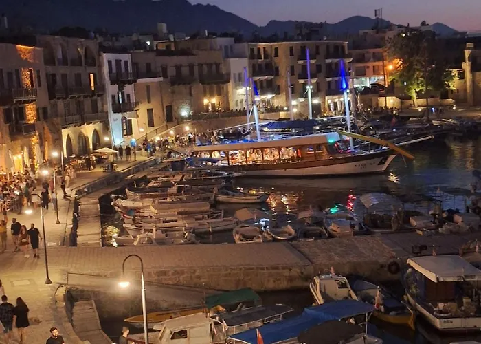 Charming Kalecik With Shared Pool And Free Parking Gastria