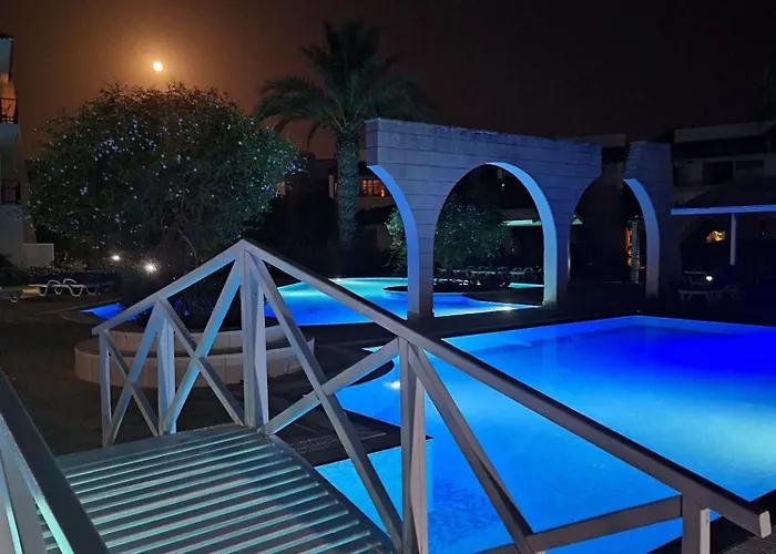 Charming Kalecik With Shared Pool And Free Parking Apartmán